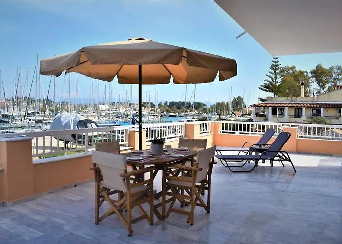 Christina\'S Apartment 2